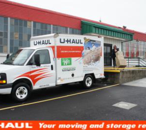 U-Haul Moving & Storage of Oakland Coliseum - Oakland, CA