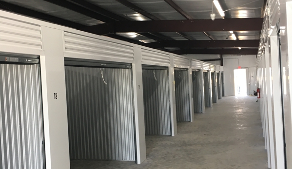 B&P Storage | Self Storage Units in Ville Platte - Ville Platte, LA. Aisle