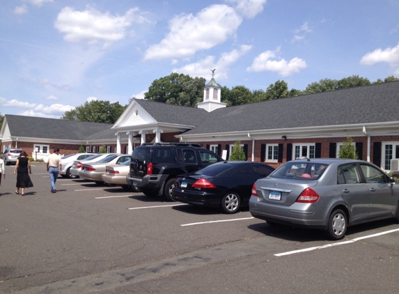 Coccomo Memorial Health Care Center - Meriden, CT