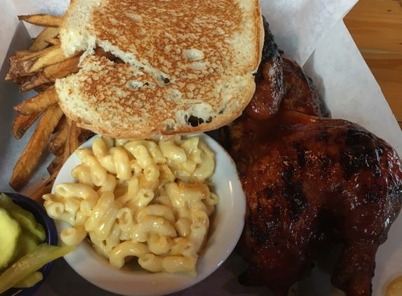 Cue Barbecue - Peachtree Corners, GA