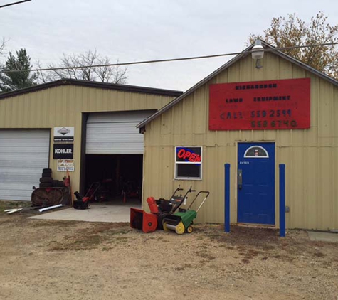 Richardson Lawn Equipment - Albany, WI