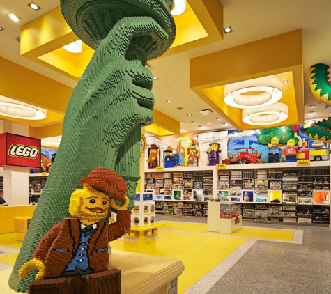 The LEGO® Store Flatiron District - New York, NY