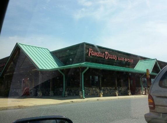 Famous Dave's - Mays Landing, NJ