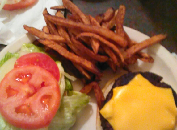 The Grease Rack - Newport, TN. This was one of the best cheese Burger's ever!!