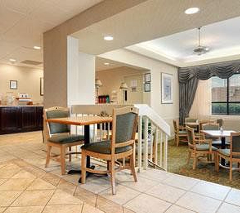 Days Inn - Dothan, AL