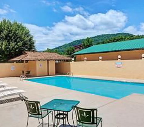 Days Inn by Wyndham Cherokee Near Casino - Cherokee, NC