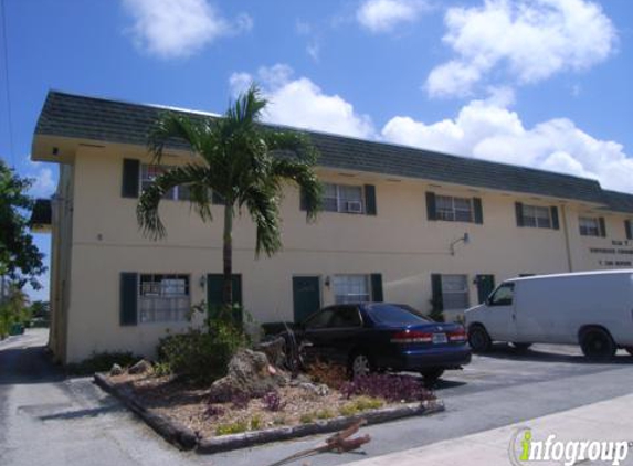 Palm Townhouse Condominium Inc - Hollywood, FL