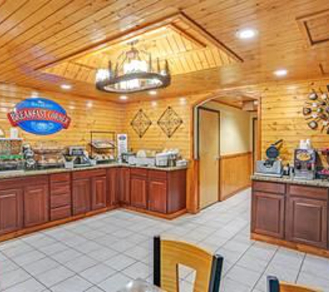 Baymont Inn & Suites - Gatlinburg, TN