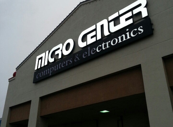 Micro Center - Parkville, MD