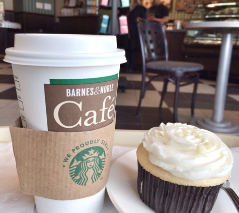 Barnes & Noble Booksellers - Livingston, NJ