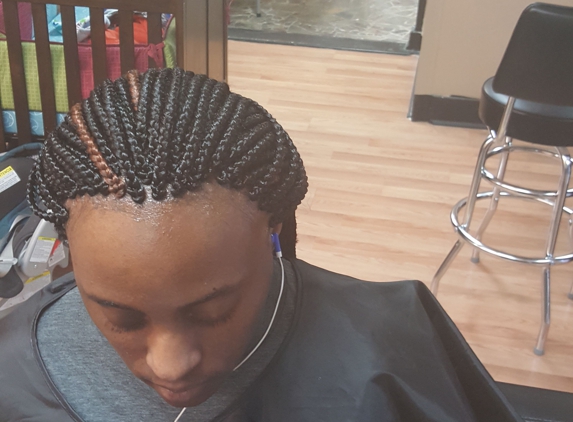 Ama professional african hair braiding - Steelton, PA