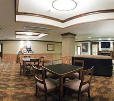 Holiday Inn Express & Suites Lander - Lander, WY