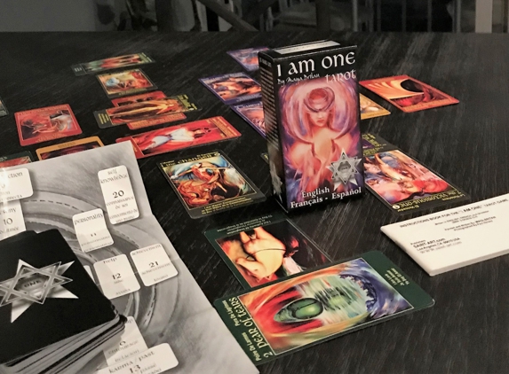 I Am One Tarot - Los Angeles, CA