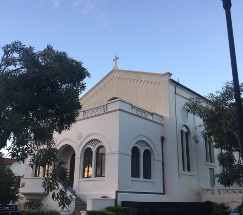 Sacred Hearts Academy - Honolulu, HI