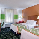 Fairfield Inn & Suites - Hotels