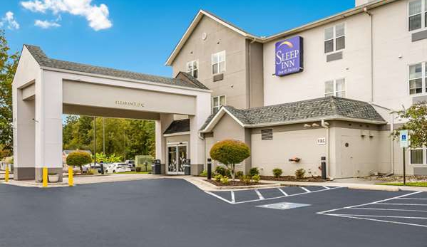 Sleep Inn & Suites Jacksonville near Camp Lejeune - Jacksonville, NC