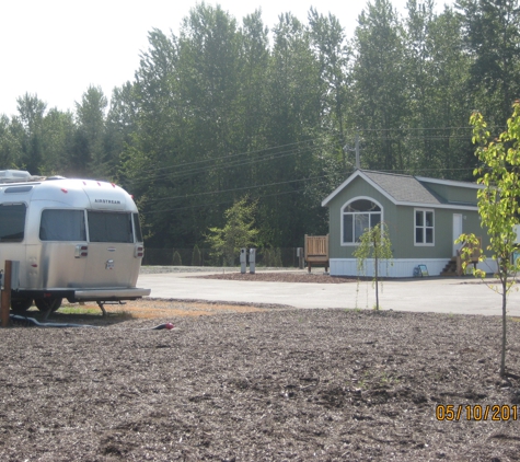 Woodside Manor RV Park - Bonney Lake, WA