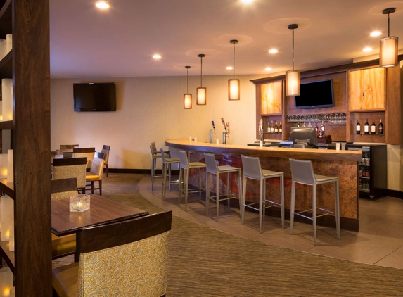 DoubleTree by Hilton Hotel Raleigh - Brownstone - University - Raleigh, NC