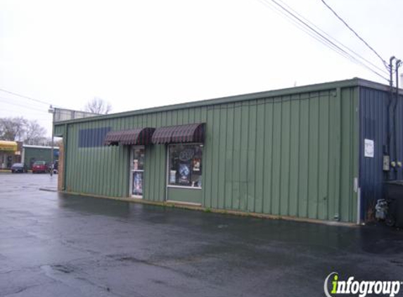 Drake's Barber Shop - Murfreesboro, TN