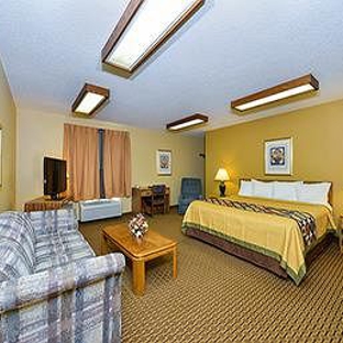 Super 8 Motel - Sun Prairie, WI