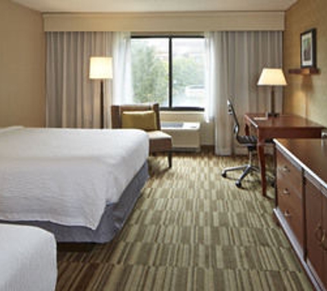 Courtyard by Marriott - Roseville, MN