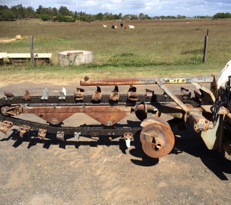 Santos Bobcat & Soils - Ashfield, QLD