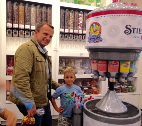 Stieber's Sweet Shoppe - Roseville, CA. Free face paint while we shopped