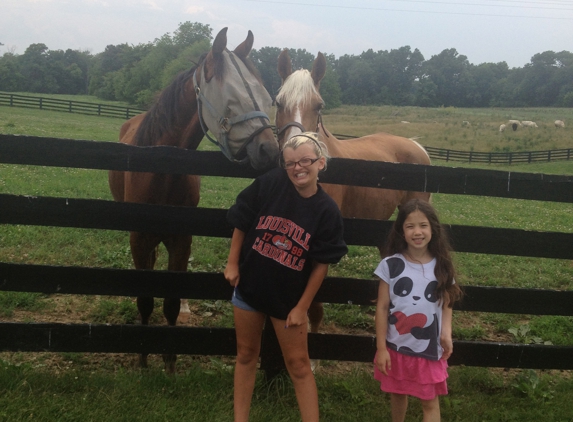 Hill Winds Farm - Shelbyville, KY