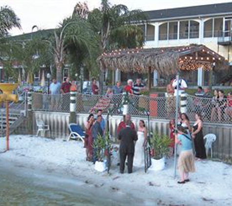 Lake Roy Beach Inn - Winter Haven, FL