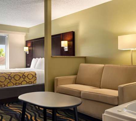 Baymont Inn & Suites - Georgetown, KY