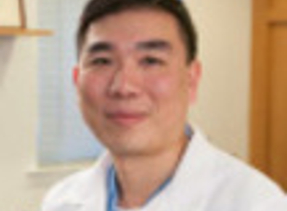 Dr. Waiho Lum, MD - Forest Hills, NY