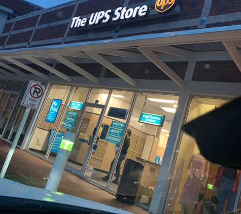 The UPS Store - Kennesaw, GA