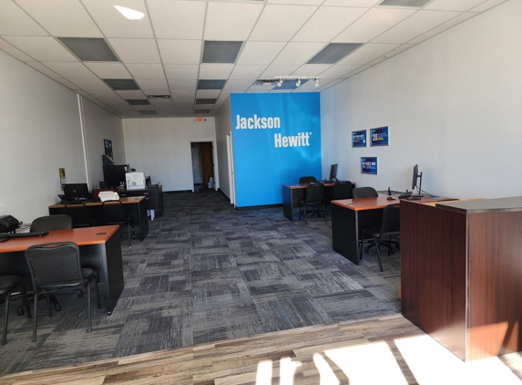 Jackson Hewitt Tax Service - Troy, MO