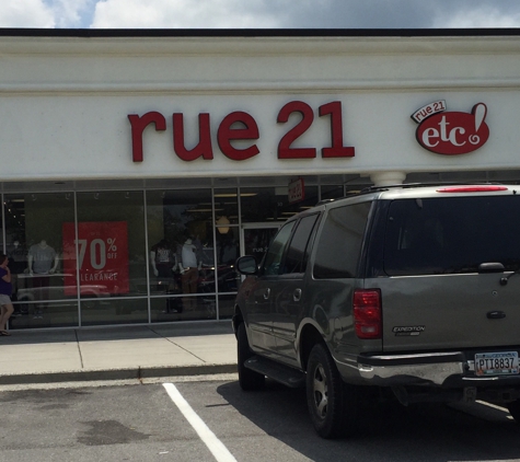 Rue21 - Calhoun, GA. Lot view