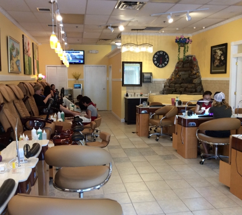 1 Nails & Spa - Manchester, CT