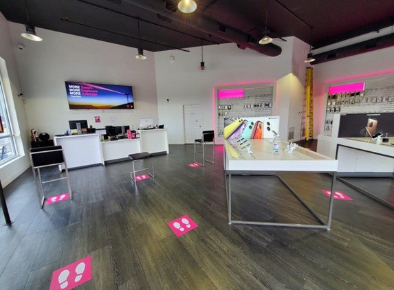 T-Mobile - Weirton, WV