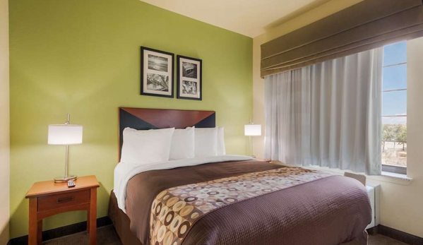 SureStay Plus by Best Western San Antonio SeaWorld - San Antonio, TX