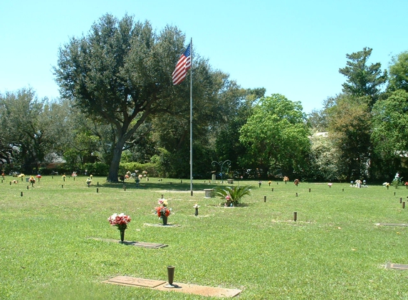 Rose Lawn Funeral Home - Gulf Breeze, FL