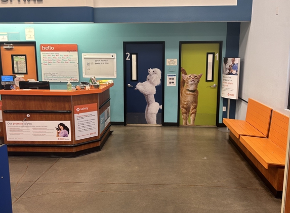 Banfield Pet Hospital - Albuquerque, NM