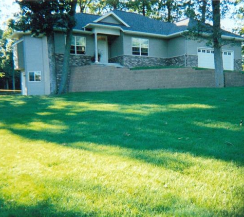 Hometown Lawn Care & Landscaping - Homestead, IA