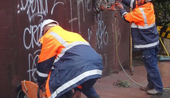 Concut (NSW) Pty Ltd - Seven Hills, NSW. Hand Sawing