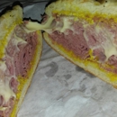 Lou's Deli Seven Mile - Delicatessens