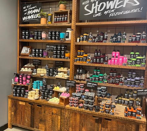 Lush Cosmetics Lynnfield - Lynnfield, MA