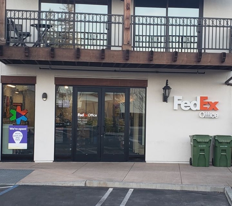 FedEx Office Print & Ship Center - Los Gatos, CA