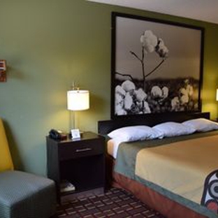 Super 8 by Wyndham Homewood Birmingham Area - Homewood, AL