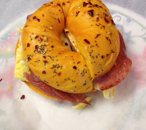 Wonder Bagels - Bayonne, NJ