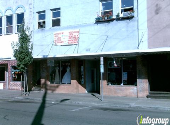 Corner Brick Loft - Woodburn, OR