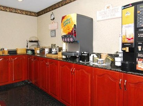 Quality Inn - East Windsor, NJ