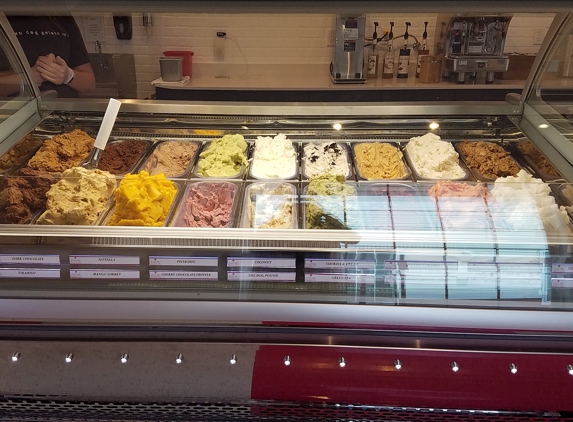 Brown Dog Gelato Co. - Port Clinton, OH