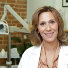 Roya Levi, DDS